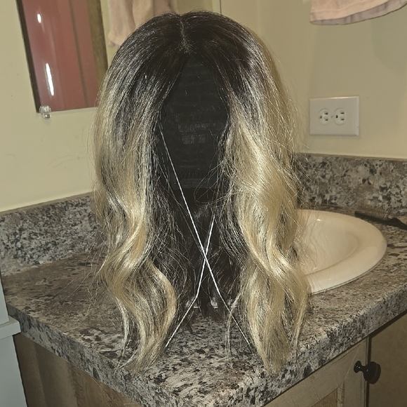 Ombre Blonde Wavy Hair Wig
